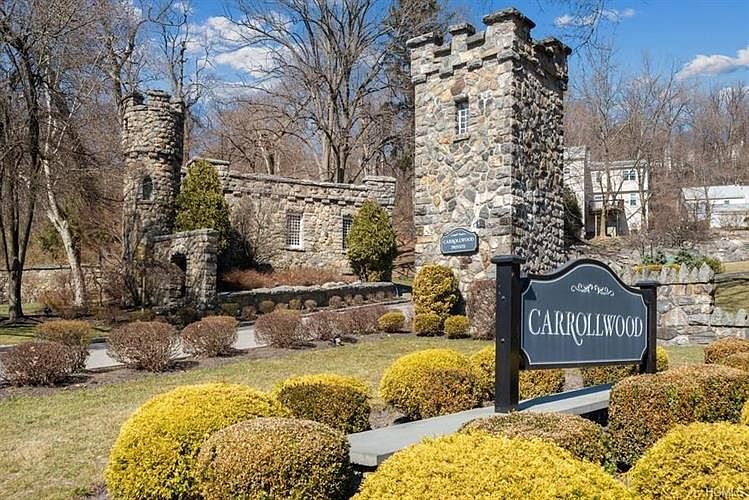 1st image of 320 Carroll Close