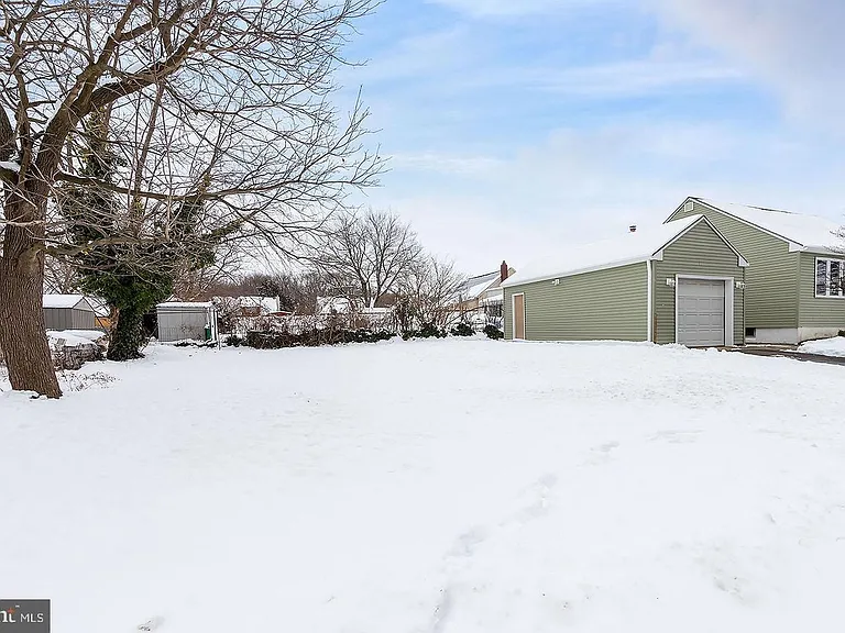 700 Price Ave — Photo 13