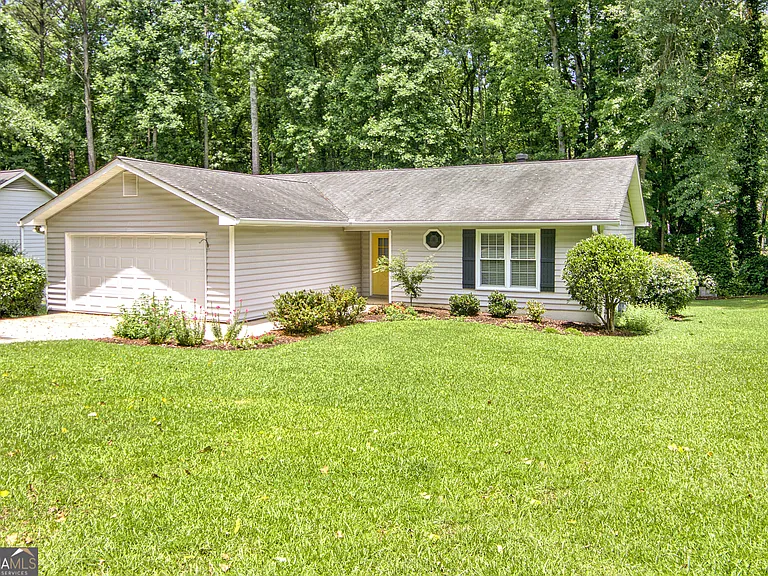 413 Deergrass Trl — Photo 2