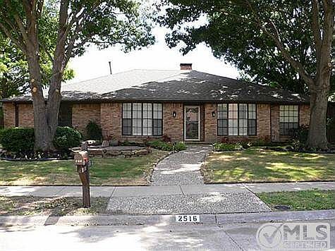 1st image of 2516 Webster Dr