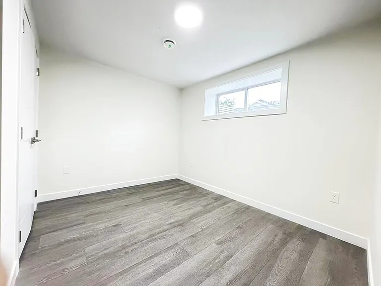 22738 82a Ave NW #BASEMENT — Photo 9