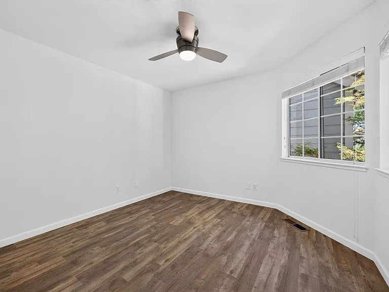 509 Suisun Ct — Photo 11