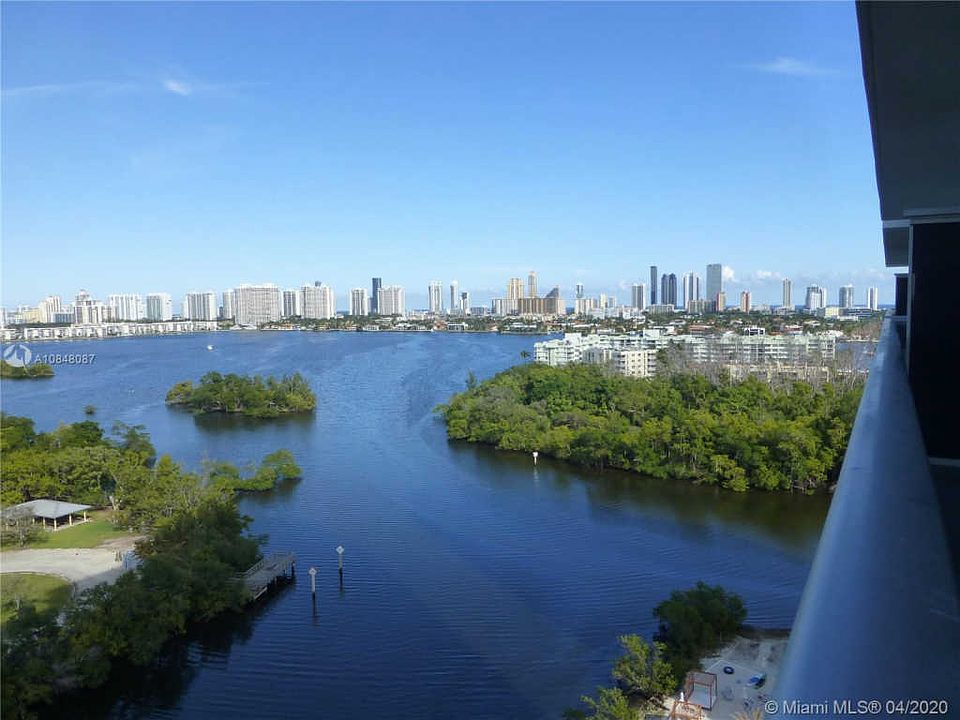 1st image of 16385 Biscayne Blvd Unit 1404