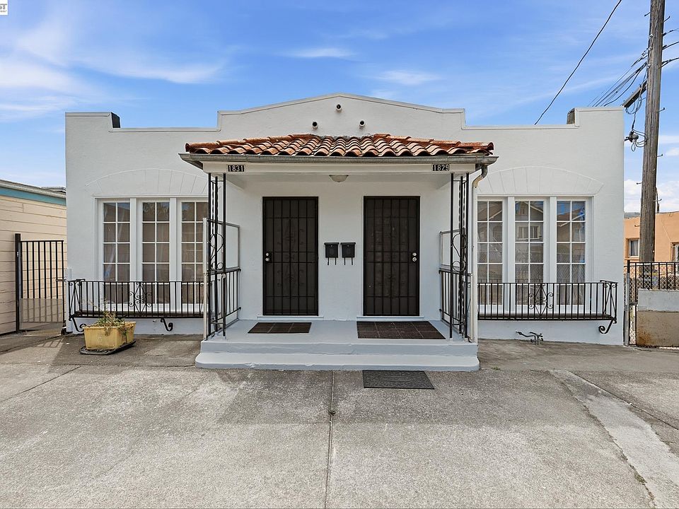 1st image of 1829 E 22nd St