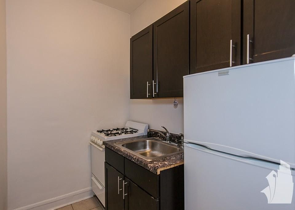 1st image of 2827 N Burling St APT 201C