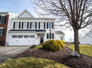 2050 Croghan Dr, Carnegie, PA