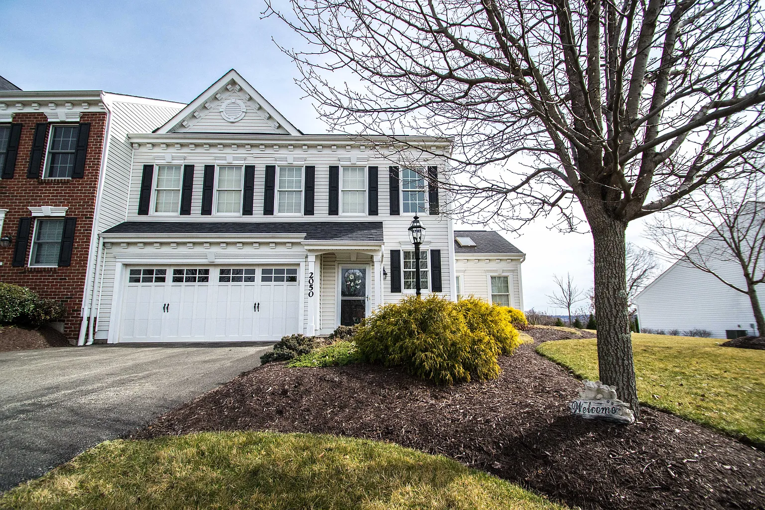 2050 Croghan Dr photo 1
