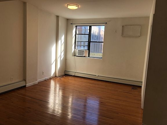 3rd image of 3010 34th St #2