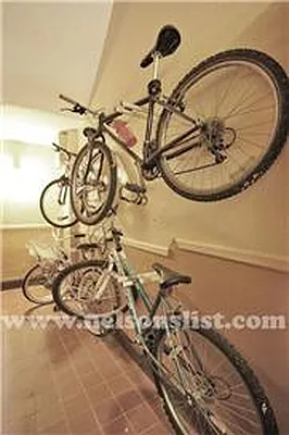 Rented by R New York | media 12