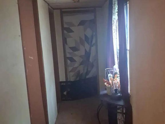 4th image of 654 Lovers Ln