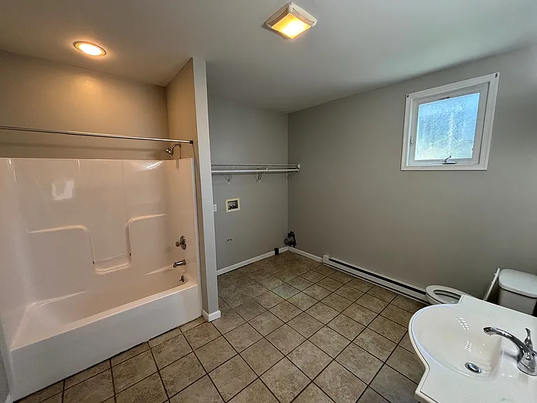 8 Arch St #8 — Photo 3
