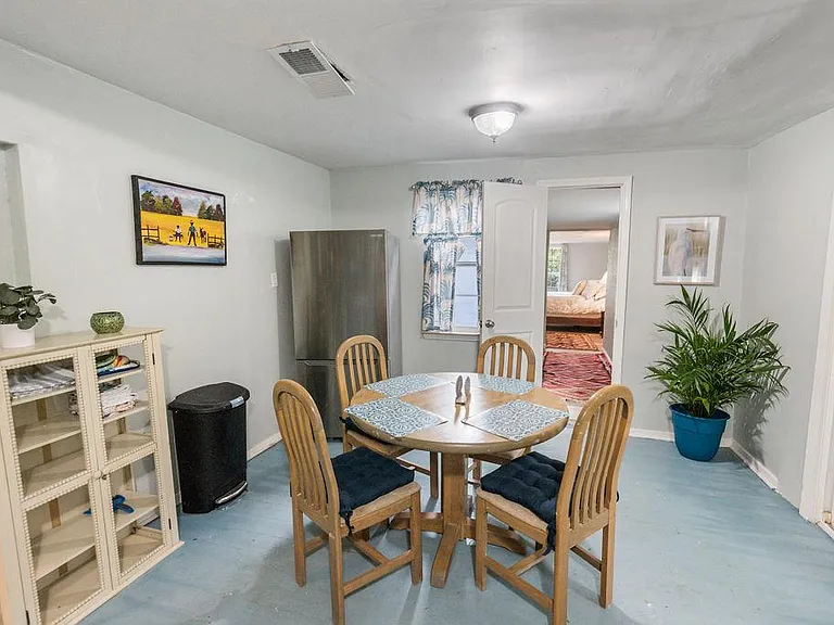 317 Ballentine St — Photo 34