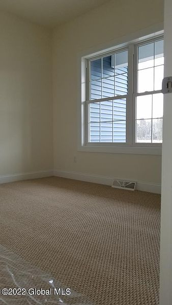 3rd image of 8 Huntington Way