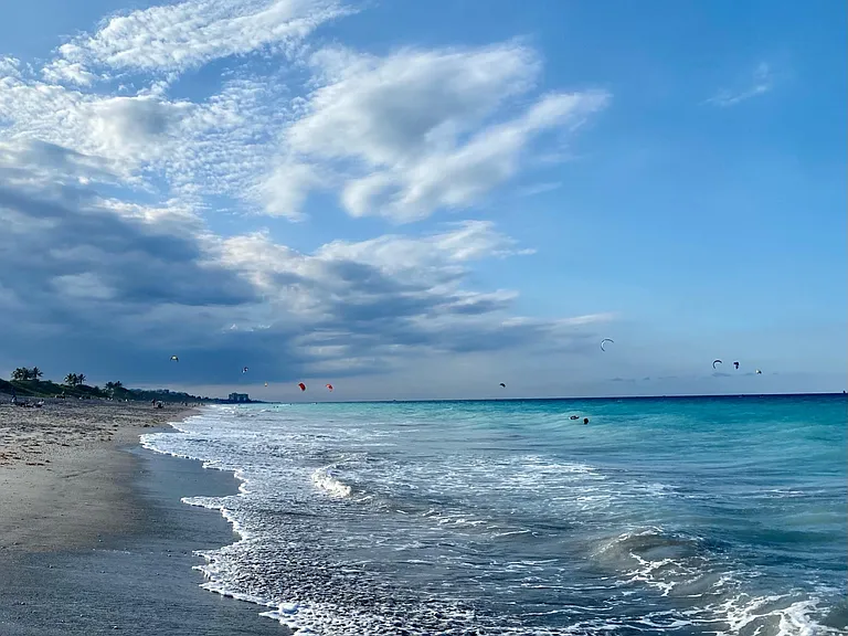 Juno Beach, 9 miles away