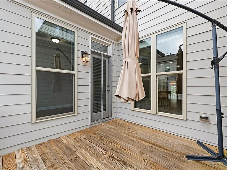 205 Bedford Aly — Photo 19