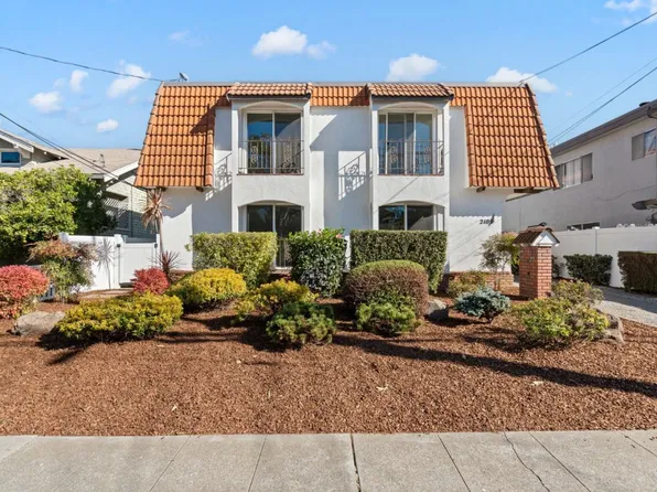 Clinton Ave, Alameda, CA 94501