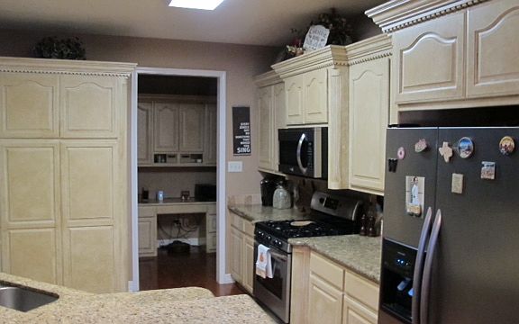 3rd image of 4415 Indian Falls Dr