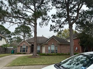 1925 Waterford Way, Seabrook, TX 77586