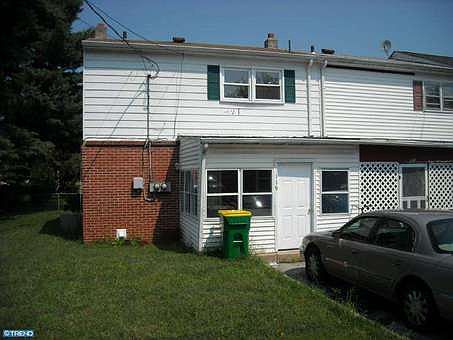 2nd image of 119 E Lockwood St