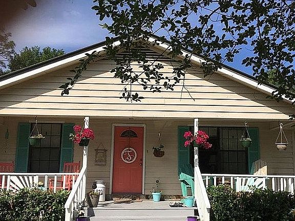 2nd image of 822 Dogwood Dr