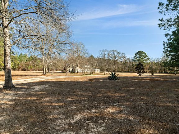 5th image of 17 Brock Rd