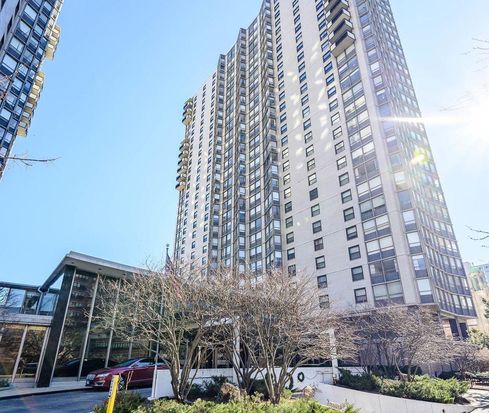 5701 N Sheridan Rd APT 10R, Chicago, IL 60660