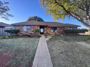 6811 Lyrewood Ln, Oklahoma City, OK 73132