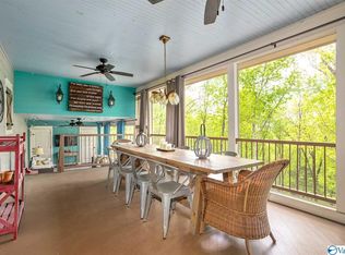 1819 Mountainbrook Dr SE, Huntsville, AL 35801