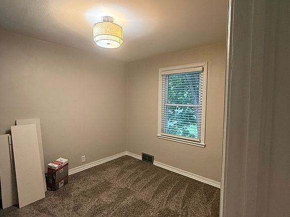 3rd image of 956 Bidwell St #3