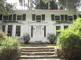 124 Leversee Rd, Troy, NY 12182