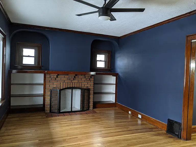 2127 Bunts Rd — Photo 2