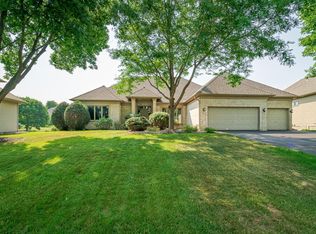 615 Carver Bluffs Pkwy, Carver, MN 55315