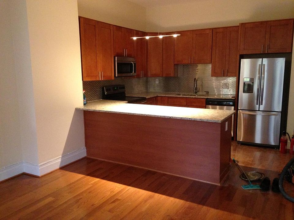 Photo is of breakfast bar in a similar unit - watch the vide