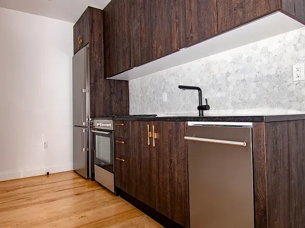 564 Saint Johns Pl APT 615, Brooklyn, NY 11238