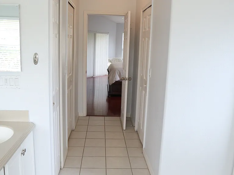 2951 Marbella Dr — Photo 18