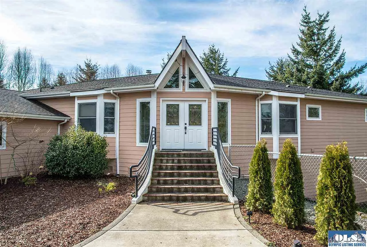 385 Klahhane Rd photo 1