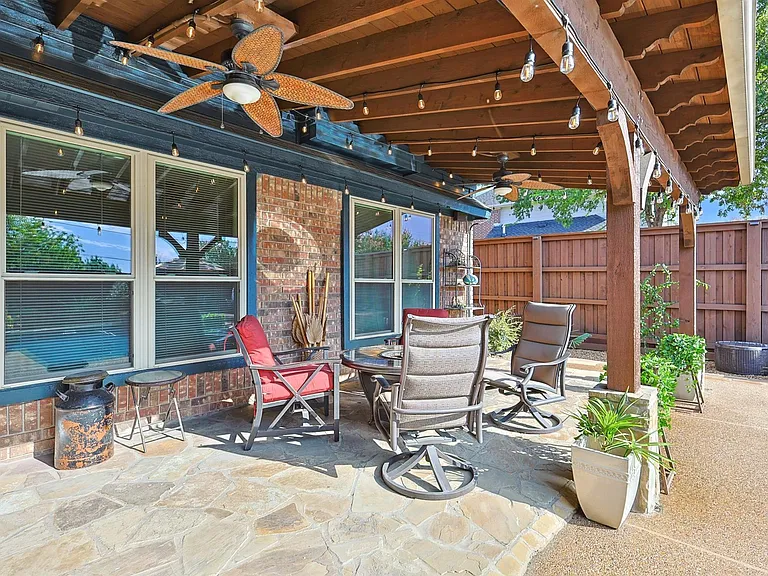 2080 Kamla Rd — Photo 44