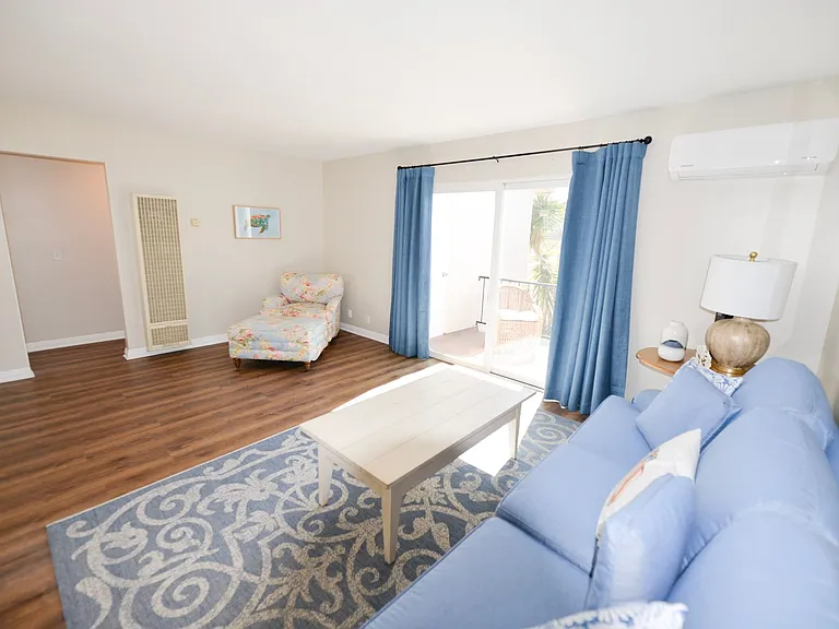 510 Avenida Victoria — Photo 10