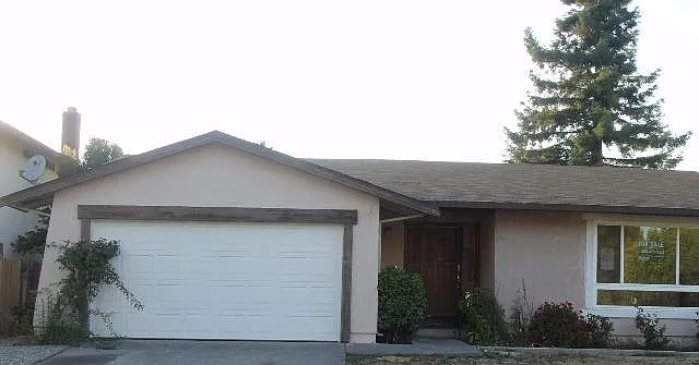 1553 Trellis Ln photo 1