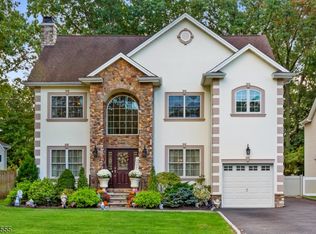 79 Adams Ter, Springfield, NJ 07081