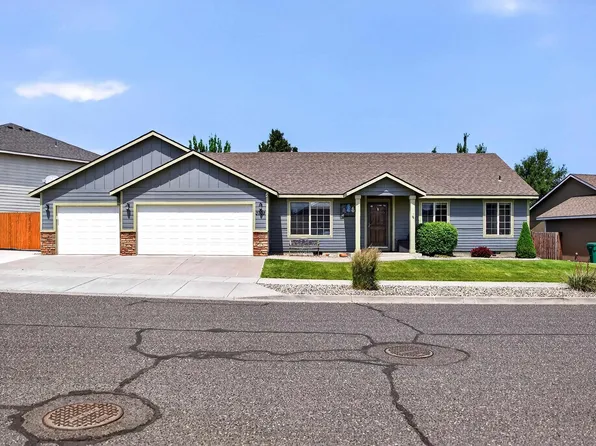 3702 W 22nd Ave, Kennewick, WA 99338