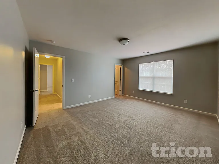 1594 Weatherend Dr — Photo 13