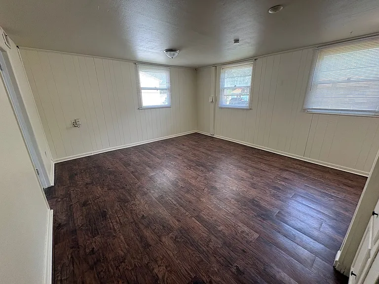 4131 Klepinger Rd — Photo 6