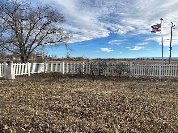 3rd image of 57001 Begonia Road