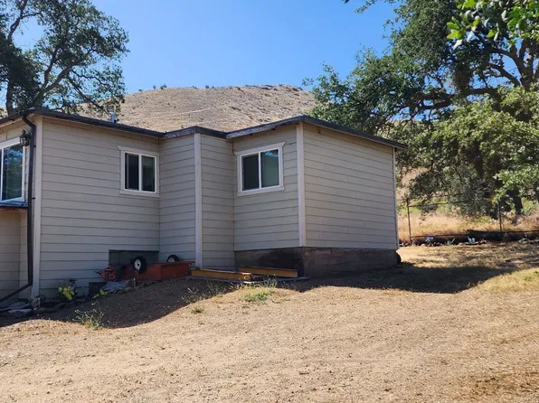 2216 Angler Ave, Lake Isabella, CA 93240