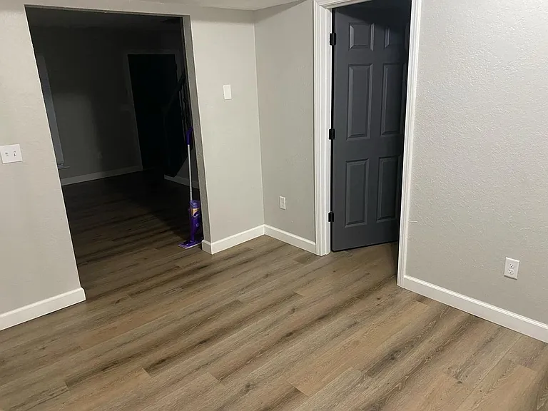 4223 Sunset Dr #4 — Photo 3