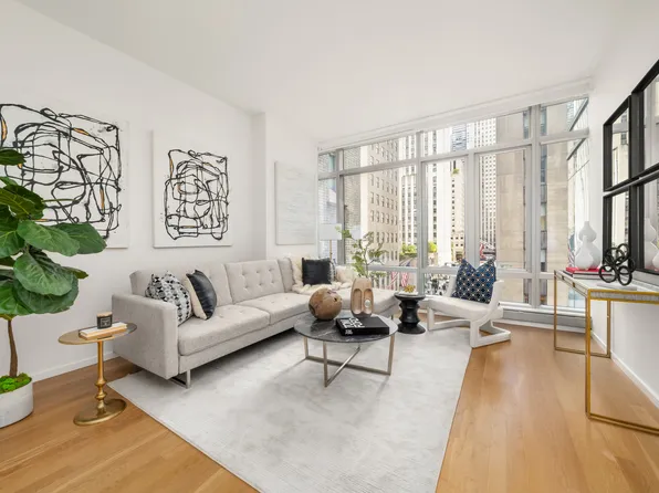 18 West 48th Street image 2 of 19