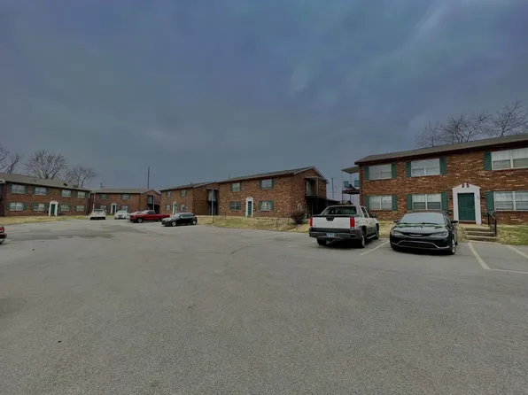 1111 Express Dr APT 4, Belleville, IL 62223