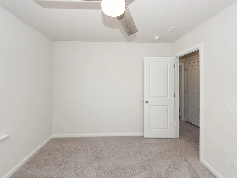 429 Eva St — Photo 29