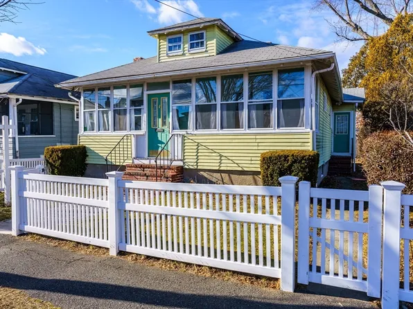 77 Shirley St, Quincy, MA 02169